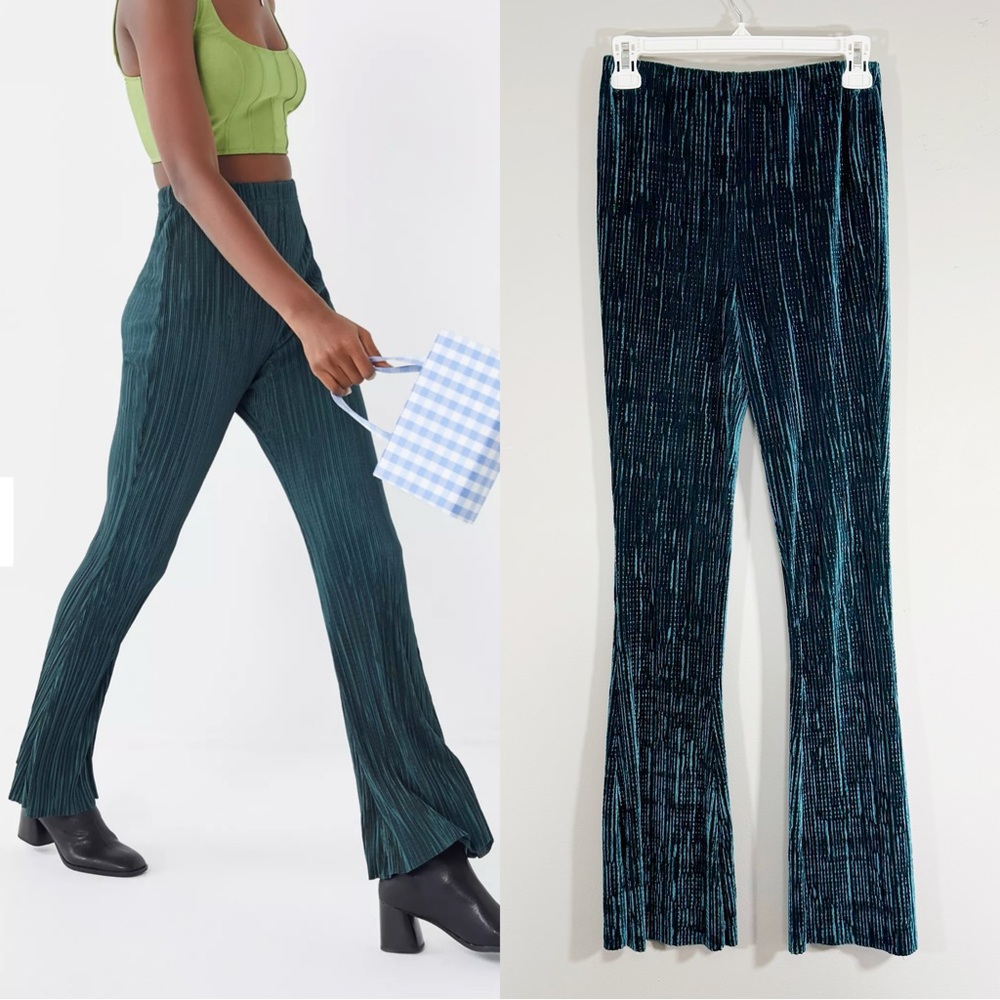 Urban Outfitters Plisse High Rise Flare Pants Size Small Green Suede 70s Disco